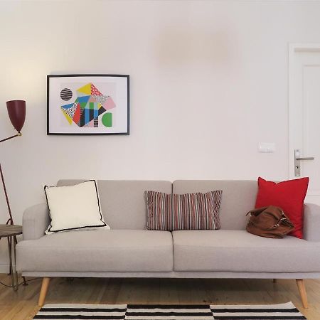 Historic Alfama Apt With Modern Style Lisbon Luaran gambar