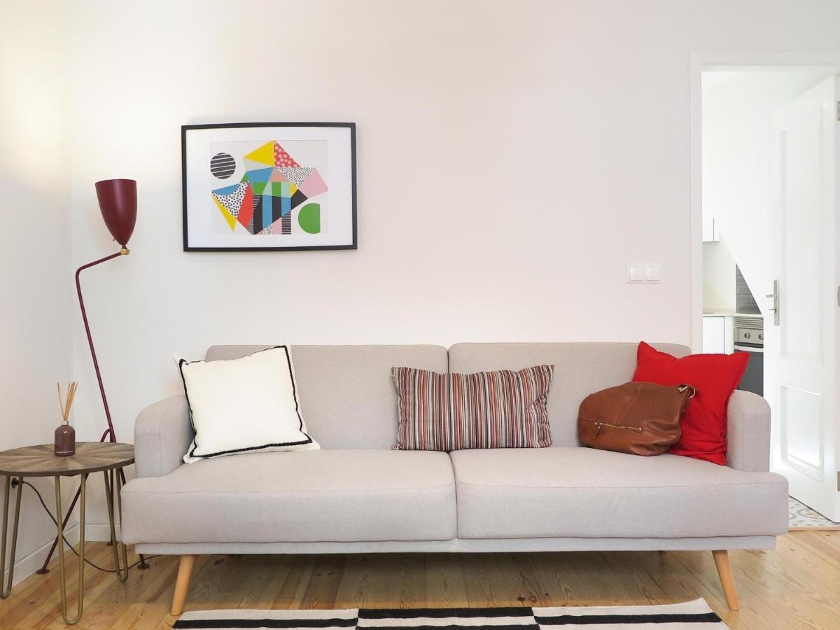 Historic Alfama Apt With Modern Style Lisbon Luaran gambar